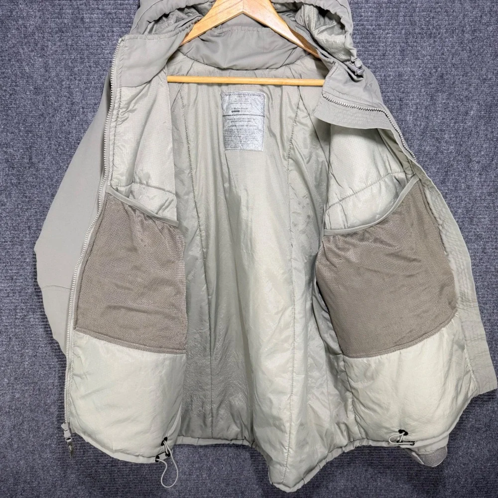 US Military Gen III Level 7 Extreme Cold Weather Parka Gray Medium Regular FLAWS